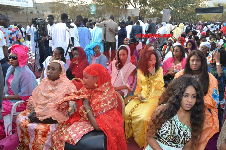 Les premières images: Serigne Modou Kara lance le slogan "KARA CARIM"