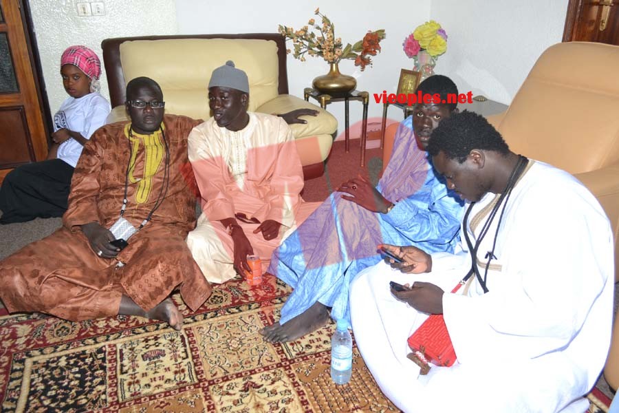 Les premières images: Serigne Modou Kara lance le slogan "KARA CARIM"