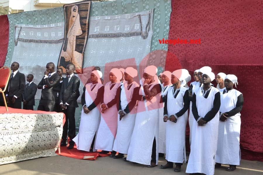 Les premières images: Serigne Modou Kara lance le slogan "KARA CARIM"