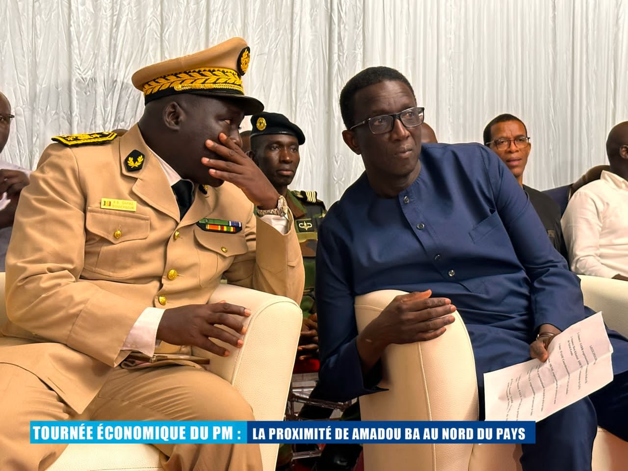 Le Premier Ministre Amadou BA a été accueilli par une foule enthousiaste à son arrivée à Saint Louis .