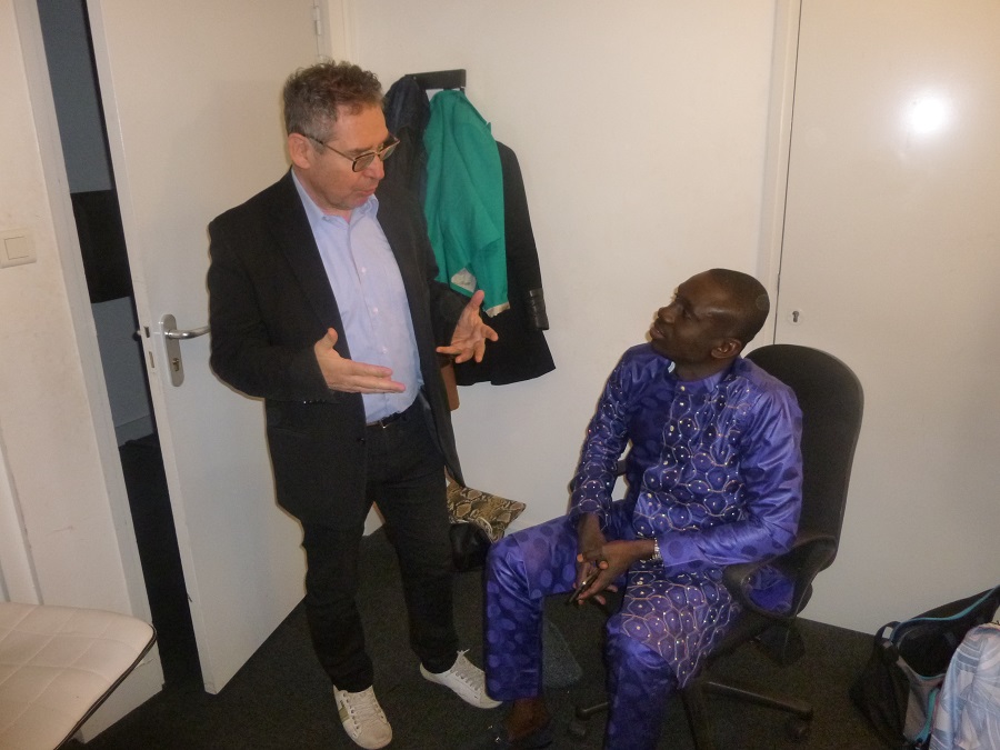 Pape Diouf invitéde l'émission Tantine Matinal sur la Télé Sud avec la championne du monde de 100 m Veronique Mang.Regardez