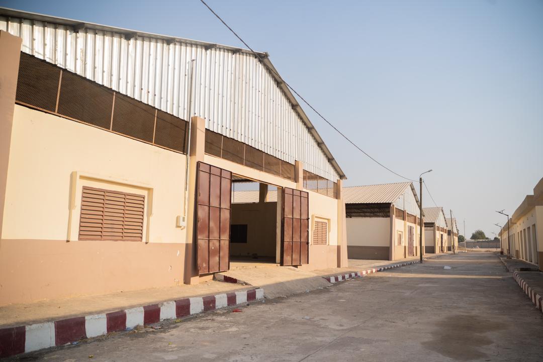 En tournée économique en Casamance, le Premier Ministre Amadou BA a visité le complexe commercial de Diaobé (Kolda)