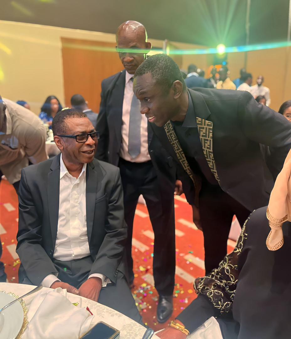 La surprise de Youssou Ndour Pape Diouf à l'incroyable anniversaire du Président Mbagnick Diop MEDS