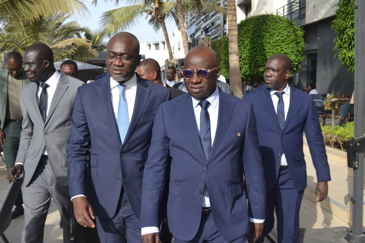 En images 15 ans du quotidien Rewmi,le DG Pape Mademba Bitéye de la SENELEC élu Homme de l’Année 2023.