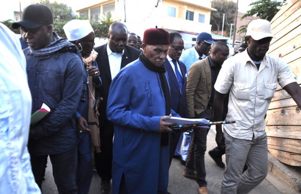 La maison de Abdoulaye Wade prend feu