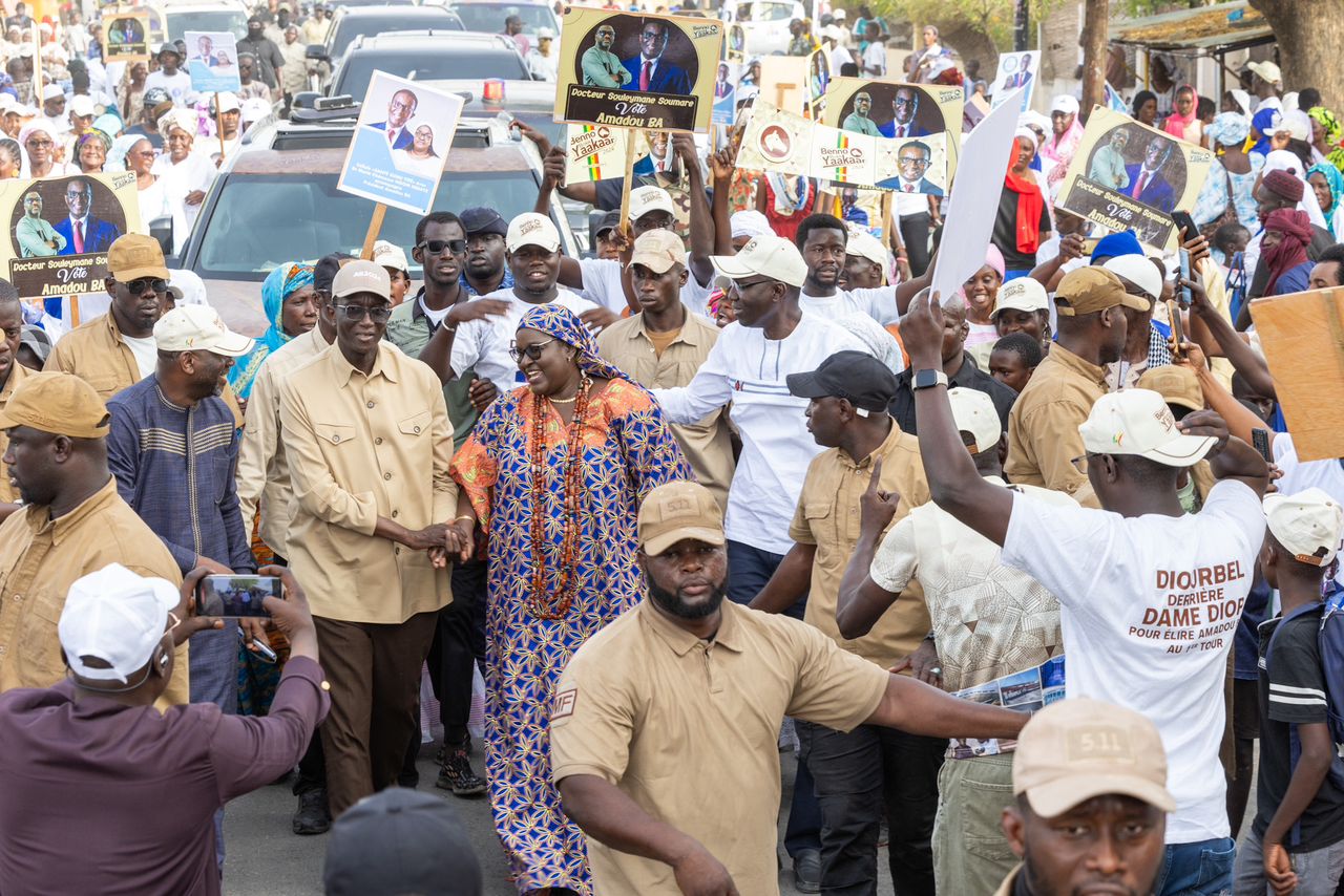 Amadou Ba affirme face une foule en liesse   «Kaolack redeviendra  le grenier  du Sénégal»