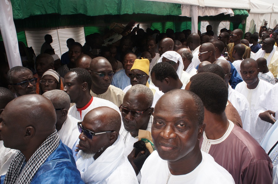 En images, l'innauguration de la mosquée de Serigne Saliou Mbacké de Mbour ce vendredi 1er jour du ramadan.