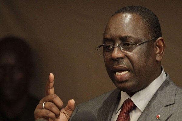 Macky Sall s’adjoint plus de 150 nouveaux ministres conseillers en douceur et fait pire que Wade