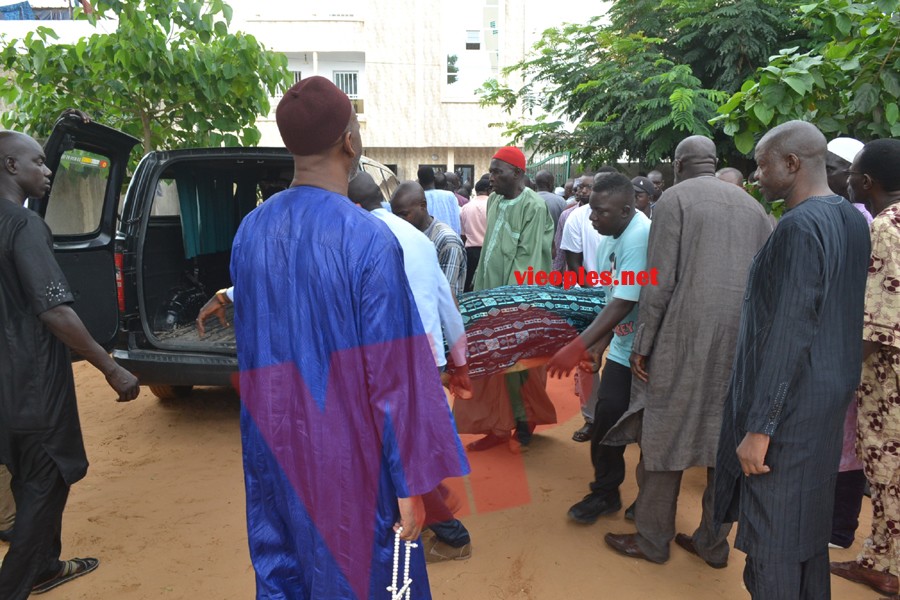 Feu Matar Kouyaté le défunt époux de Ngoné Ndour du label Prince Art repose désormais au cimetière de Yoff