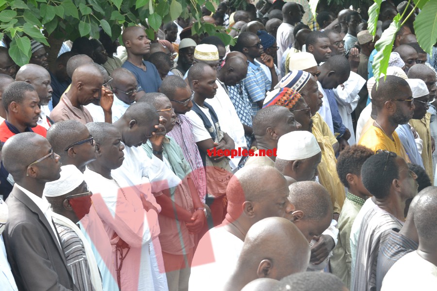 Feu Matar Kouyaté le défunt époux de Ngoné Ndour du label Prince Art repose désormais au cimetière de Yoff