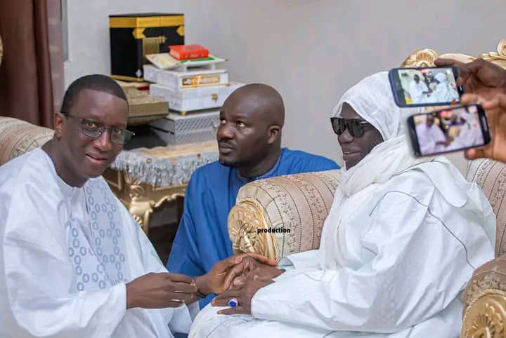 Touba : L'ancien PM Amadou Ba reçu par Serigne Mountakha et Serigne Bass Abdou Khadre