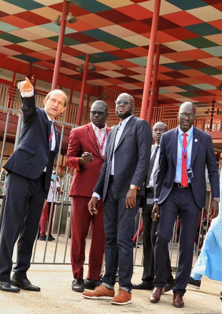 Le ministre des Transports, Malick Ndiaye, visite les installations du TER.