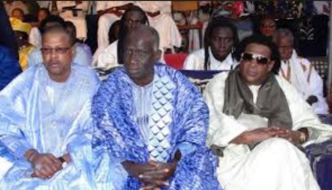 Manœuvres tous azimuts pour sa réélection, Macky Sall reçoit la communauté Maure résidant au Sénégal et leur promet ...