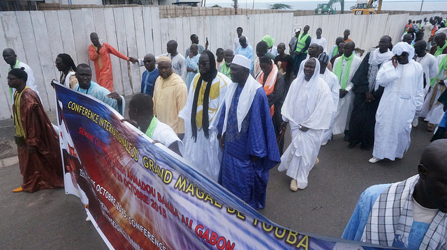 Les mourides déferlent dans les rues de Libreville sur les traces de Cheikh Amadou Bamba (IMAGES)