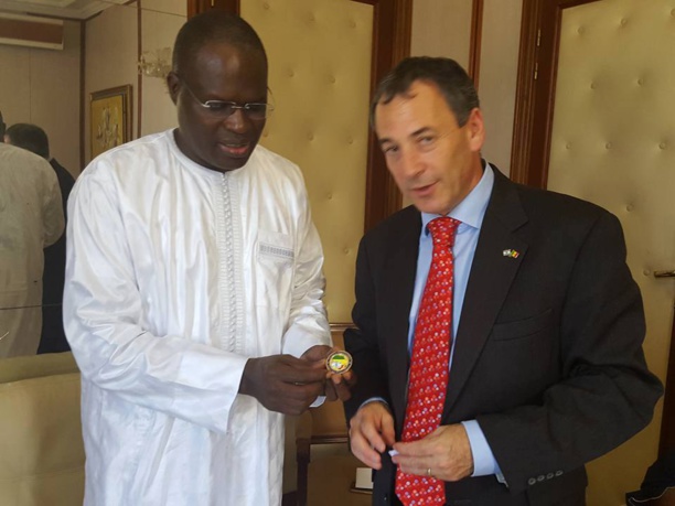 Khalifa Sall rencontre les ambassadeurs d’Espagne et d’Israël.