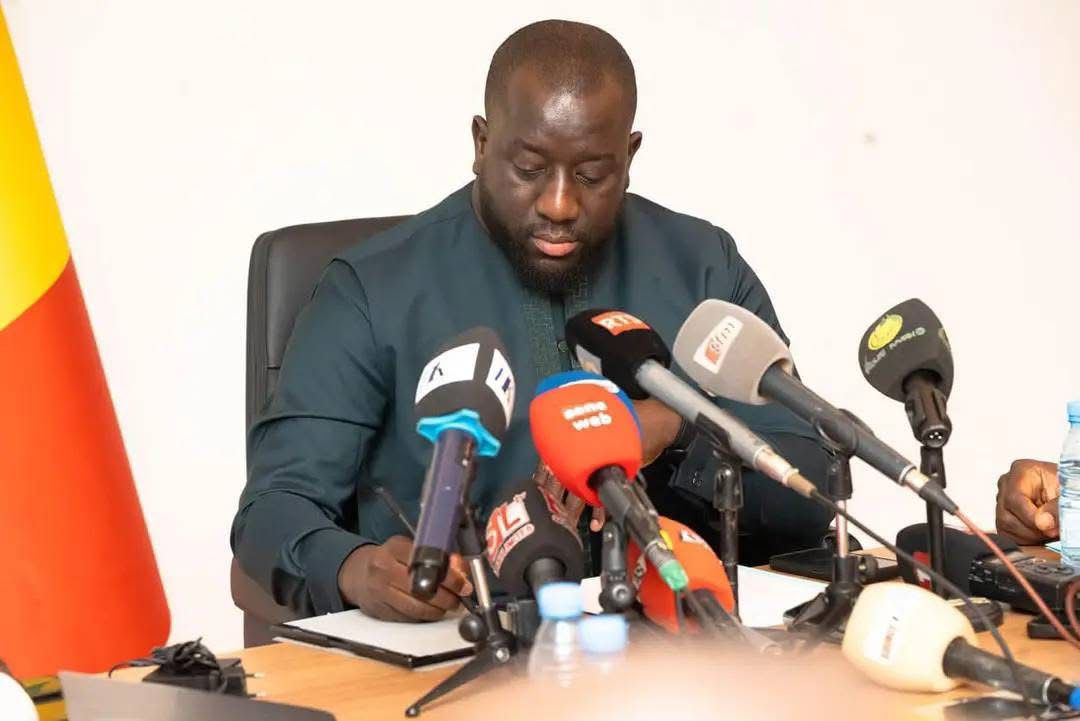 Ousmane Awa Gueye :une  seule contrevérité : il est contre le Projet.