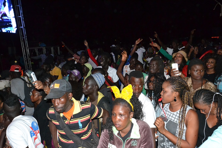 24eme FIDAK: Revivez en images le show ambiance du concert de Keba Seck au Cices.