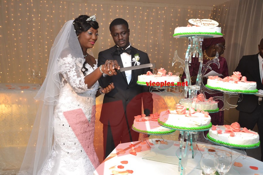 En images, la réception du mariage de Mouhamed, fils de l'avocat Me Ousmane Seye. Regardez