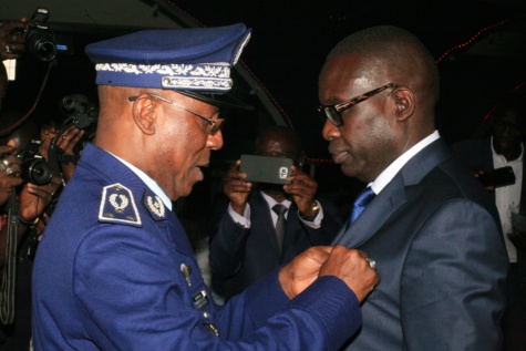 Pour services rendus à la gendarmerie nationale: Le Président Macky Sall décerne à Ibrahima Sall une médaille d'honneur