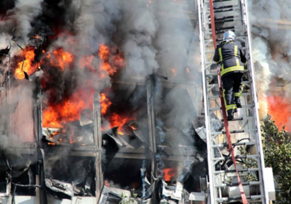 L'incendie au port de Dakar fait au moins 3 morts (bilan provisoire)