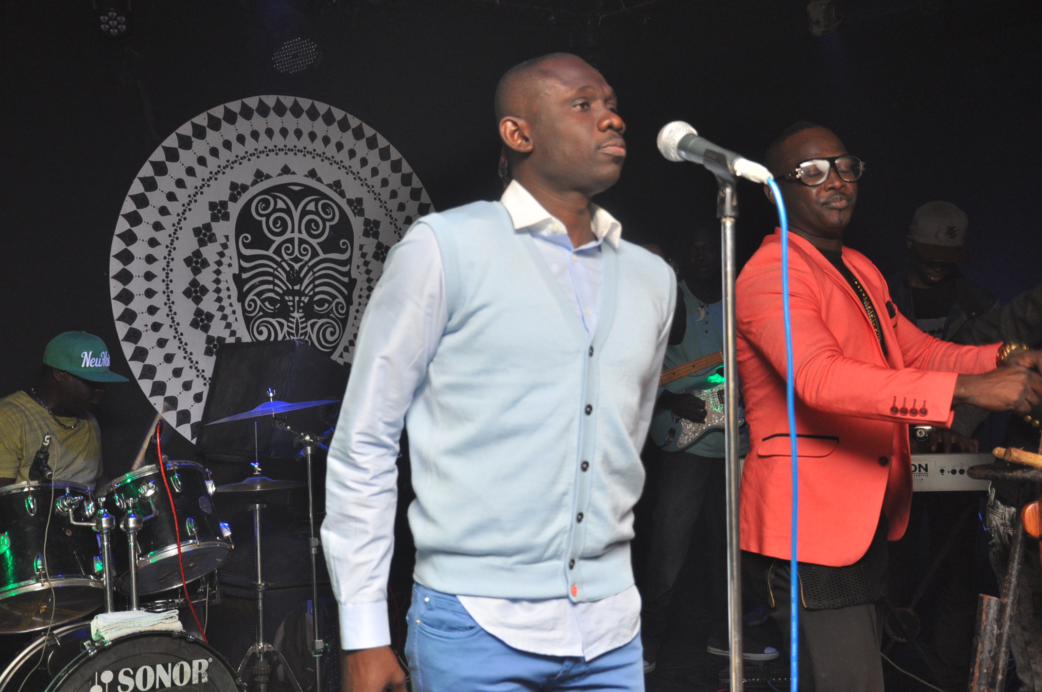 Pape Diouf au Barramundi ce dimanche, un avant goût de l’hommage à Doudou Ndiaye Coumba Rose ce 29 Avril en Belgique, Regardez