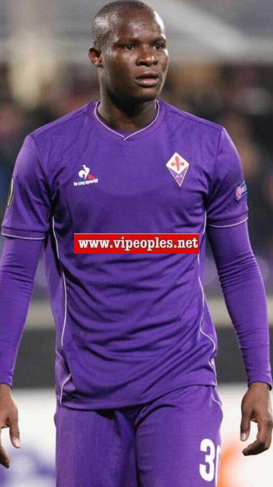 Oeuvre social: L'international Sénégalais  de Fiorentina Babacar Khouma offre 3 millions ao concert de la Solidarité avecc Youssou Ndour au grand théatre.