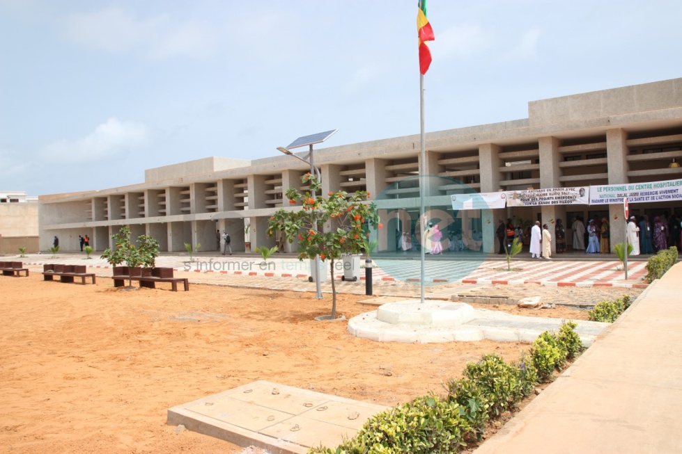 En images la visite du chef de l'Etat à l'hôpital Dalal Diam de Guédiawaye