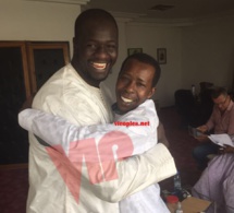 Bouba le body Gard de Cheikh Amar retrouve sa liberté dans un  sourire avec son patron.