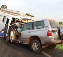 Accident de la route à Kaffrine: La collision entre deux véhicules fait..