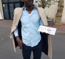 JOUR J -05 Pape Diouf au Dock Eiffel pour la nuit de la diaspora, reservez vos billet chez Baye Fall café Touba 45 rue Doudeauville, Resto Khelcome chez Kissma, Senegal Beauté chez Pape samb Boulevard Chateau d'Eau.