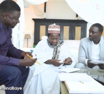 Akon et Thione Niang rendent visitent à Cheikh Mahi Cissé à Médina Baye...