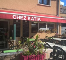 Arrogance, mauvais traitement du personnel, gestion scabreuse, série de licenciements abusifs : “Chez Kathia” file droit au bordel