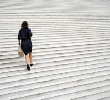 Troc d'une vie conjugale contre l'autonomie financière: Le célibat des femmes-cadres, s’éternise