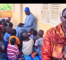 VIDEO OFFICIELLE: Alassane Mbaye le griot des VIP rend homage au patron de Leral.net Dame Dieng et son épouse Amira Niasse.