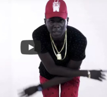 Assane Diouf dans le nouveau clip de Ngaaka Blindé – freestyle Contrôle VOL 1 [Clip Officiel]