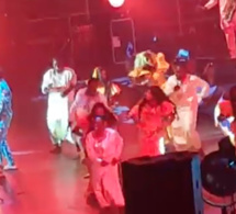 VIDEO: La méga- star Youssou Ndour enflamme Accor Hotel Aréna  Paris Bercy. Regardez