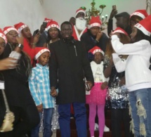 Bal des enfants Assane Ndiaye régale les enfants de Torino.