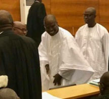 L’arrivée de Khalifa Sall à la salle d’audience