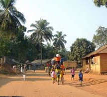 Carte postale de Boffa, le village martyr