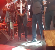 Youssou Ndour, Fada Fredy et El Hadj Diouf chauffent le grand public du CICES au Grand Bal de 2018. Regardez