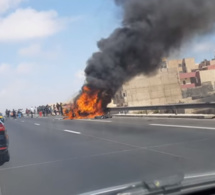 Explosion d’une voiture sur l’autoroute à péage