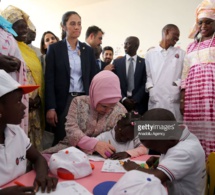 Marième Faye Sall et Emine Erdoğan l’épouse du président de la République de Turquie dans les …