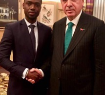 Le Directeur Adjoint du Groupe Futurs Medias, Birane fils de Youssou Ndour en compagnie du Président Turque Erdogan.