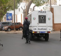 GRAND BANDITISME A THIAROYE: La police «pilonne» le gang du caïd «Dabakh» composé de sa petite-amie, Fatou voleuse de..