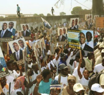 Investiture du candidat de la coalition Bby aujourd’hui : Macky Sall interdit les pancartes partisanes