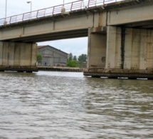 Urgent - Ziguinchor: un camion tombe du pont Emile Badiane, un corps repêché, une personne sauvée, deux portées disparus