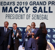 Le Président Macky Sall recevant le Grand Prix Medays: "Si l’Afrique recevait son dû par des échanges plus équitables, on ne parlerait plus d’aide publique au développement !"