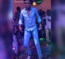 VIDÉO: La nouvelle danse de Waly Seck fi tothie na . REGARDEZ