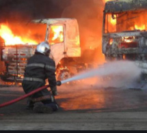 Deux camions-citernes prennent feu à Kahone