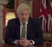 Boris Johnson annonce le retour au confinement total en Angleterre en raison du Covid-19